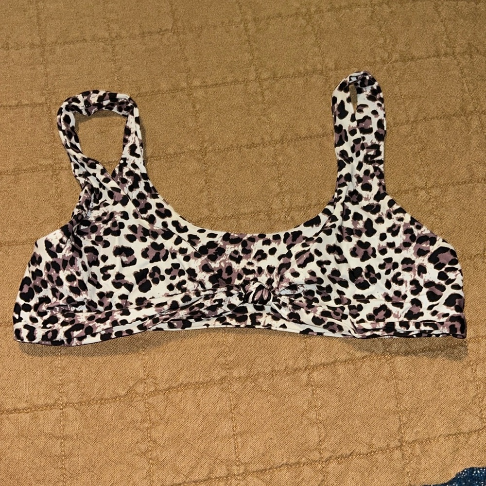 Blackbough Twist Front Cheetah Print Bikini Top - WORN GENTLY